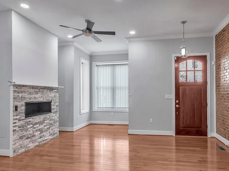 1310 Riggs St NW — Photo 4