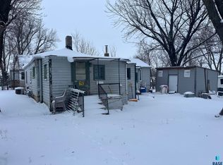 3020 N Van Eps Ave, Sioux Falls, SD 57104