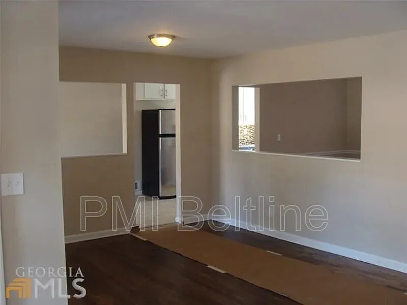 3 bed, 2.0 bath, 1428 sqft, $1,695 — Photo 2