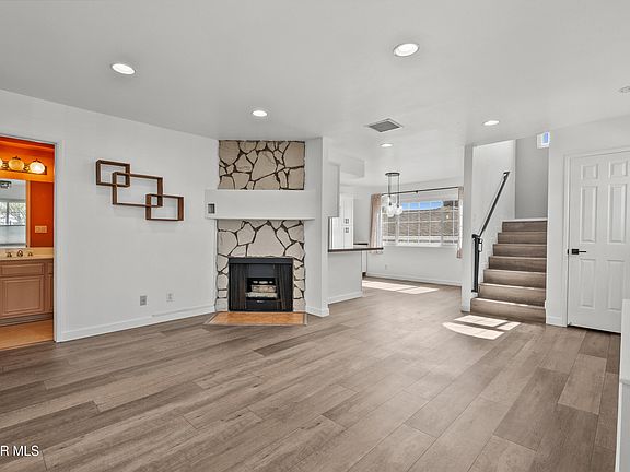 3rd image of 4345 W 154th St APT 14