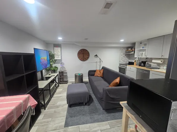 1673 Montello Ave NE, Washington, DC