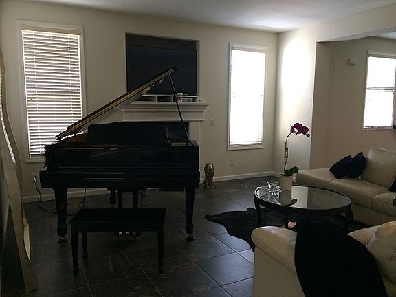4th image of 3633 Whitworth Dr