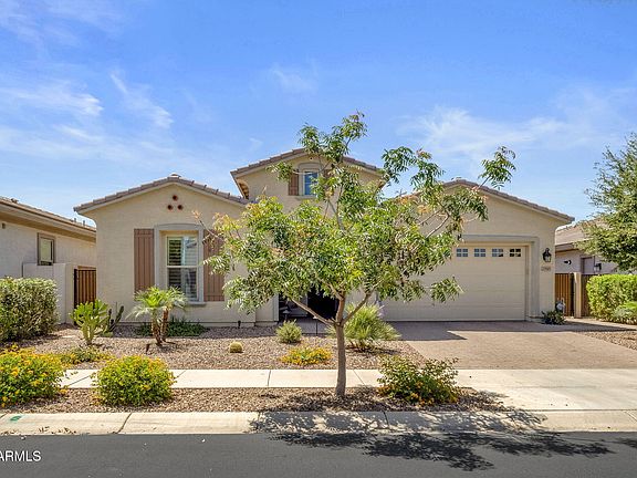 3rd image of 20945 E RAVEN Drive