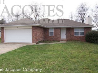 3381 S Ridgecrest Ave, Springfield, MO 65807