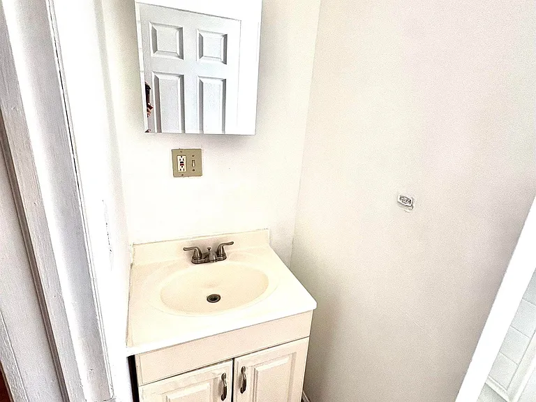 117 N Georgia Ave #2 — Photo 7
