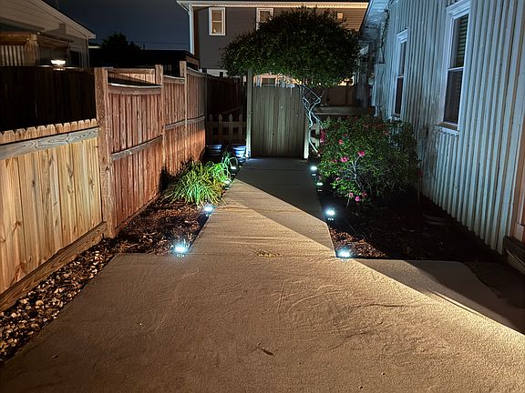 5th image of 104 Myrtle Ave