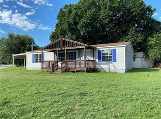 421 E Davis St, Tipton, OK 73570
