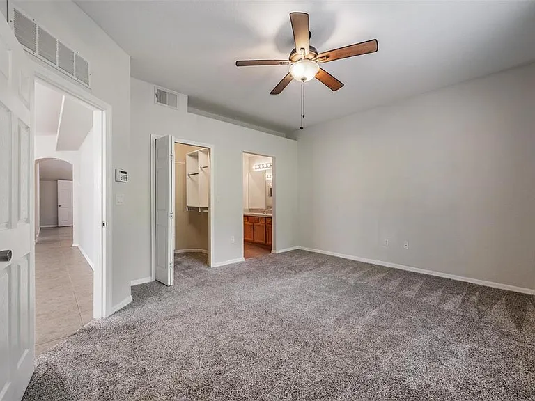 1827 Hammocks Ave #1827 — Photo 18