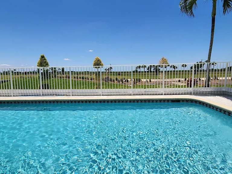 1851 Corsica Dr — Photo 67