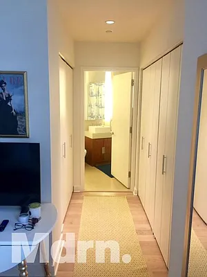 Rented by Mdrn Residential | media 38