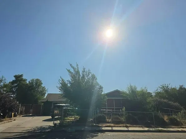 14185 Burning Tree Dr, Victorville, CA 92395