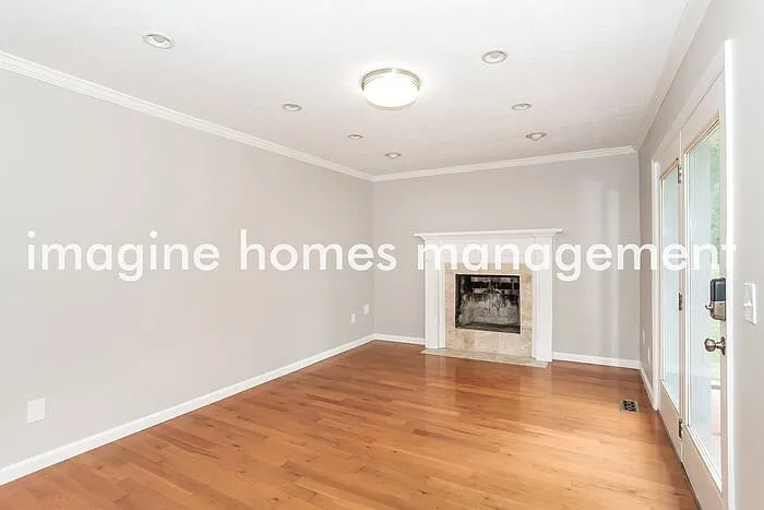798 Clearfield Ln — Photo 8