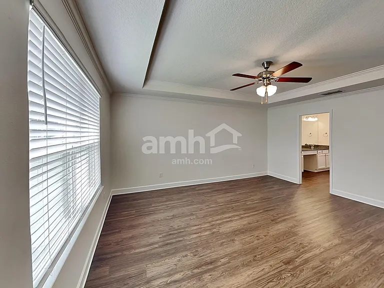 3058 Creek Village Lane Grn — Photo 9
