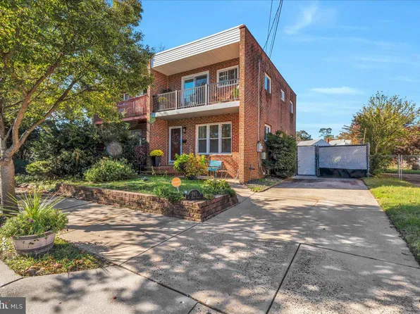 265 S 32nd St, Camden, NJ 08105