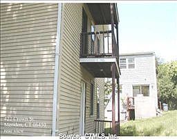 2nd image of 422 Crown St