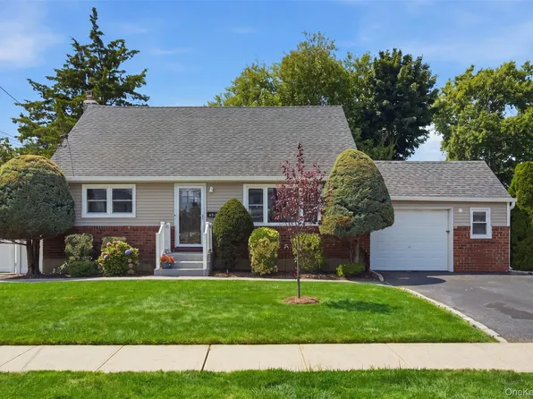 430 Hilda Street, East Meadow, NY 11554