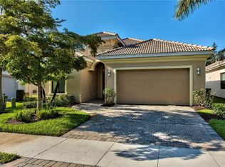 1614 Serrano Cir, Naples, FL 34105