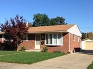 39216 Orangelawn St, Livonia, MI 48150