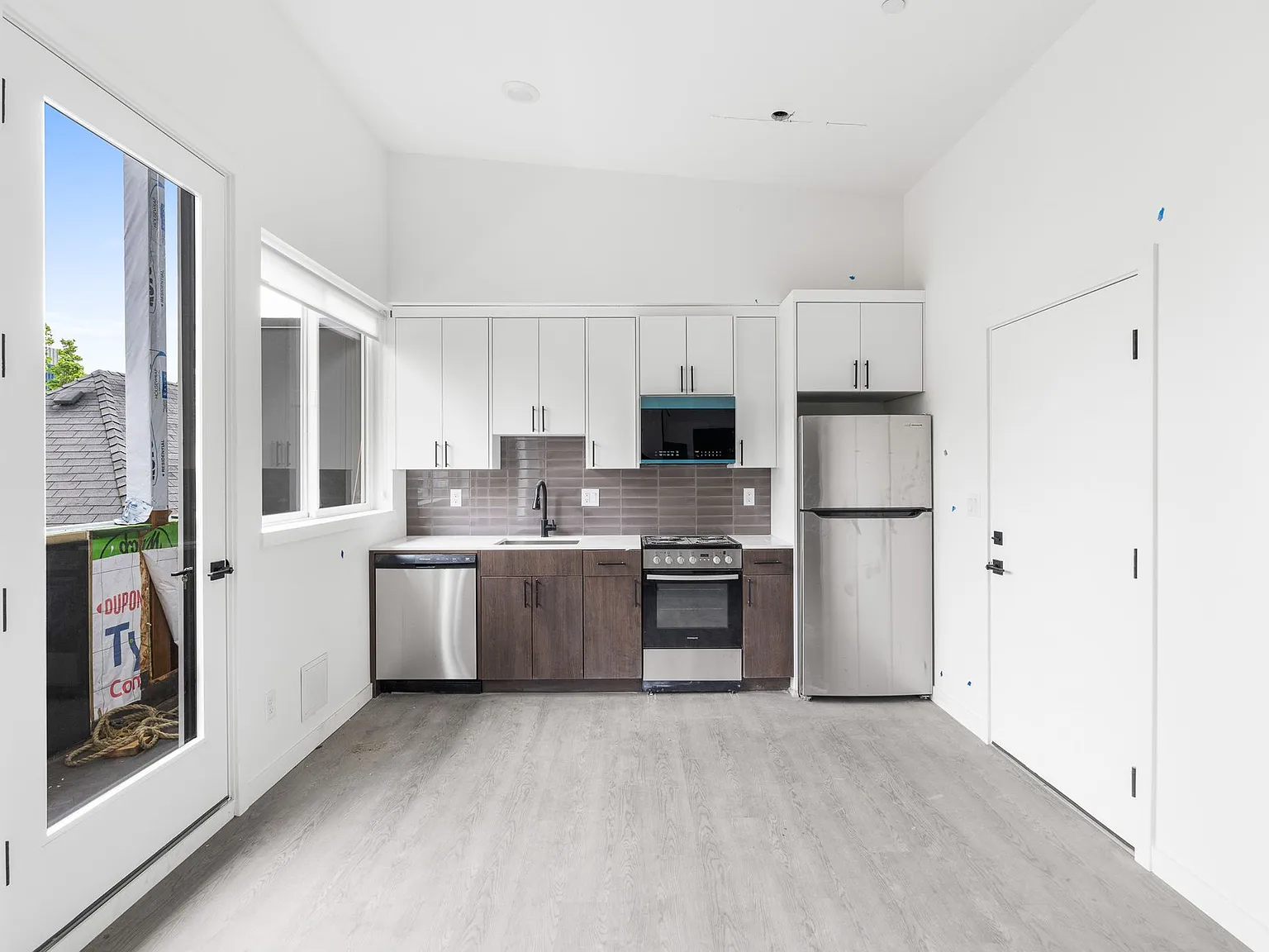 Modern New Construction - Minutes From Downtown Pdx & Ohsu — Photo 1