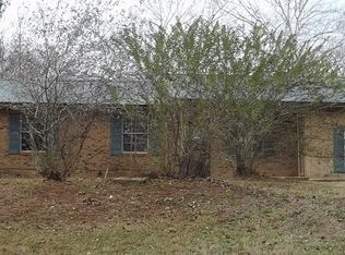 1415 Isom Chapel Rd, Holly Springs, MS 38635