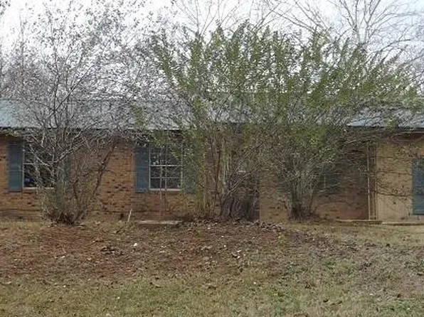 1415 Isom Chapel Rd, Holly Springs, MS 38635