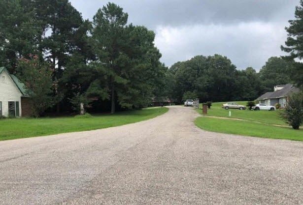 2nd image of 4313 Knights Ln