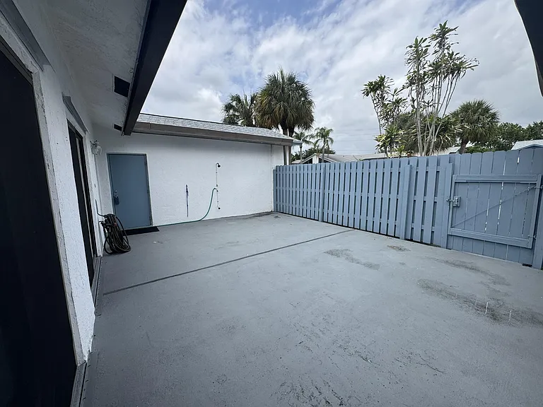 1204 Timberlane Cir #12-D — Photo 14