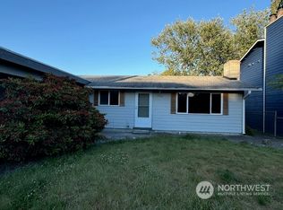 6762 17th Ave SW, Seattle, WA 98106