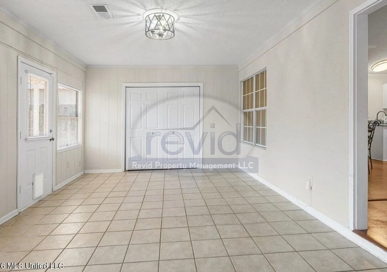 7194 Atterbury Cir. E. — Photo 4