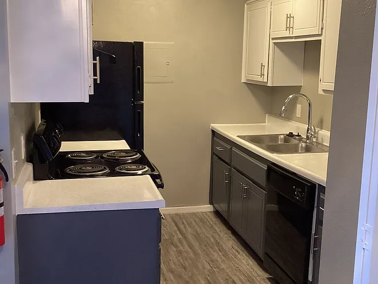 The Bryant Apartment Homes — Photo 20