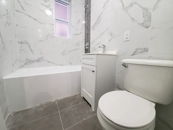 126 Corbin Avenue image 8 of 10