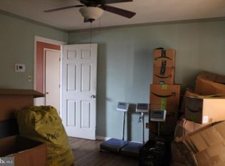 30 Bunker Hill Rd, New Castle, DE 19720