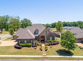 300 Sawgrass Rd, Starkville, MS 39759