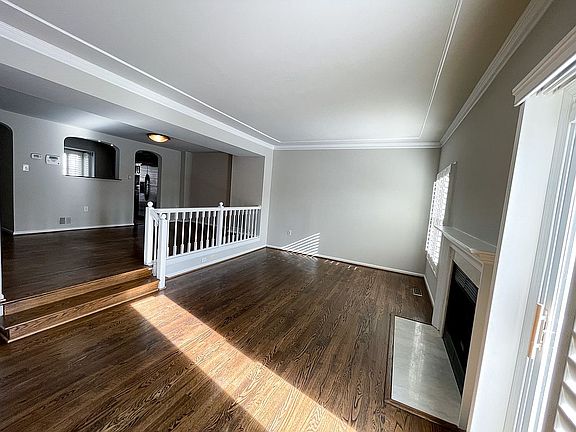4th image of 5893 Parenham Way
