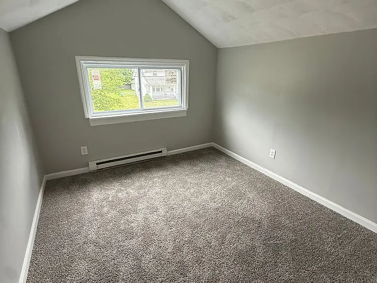 15809 Raymond St — Photo 9