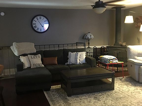 4th image of 740 Landis Cir
