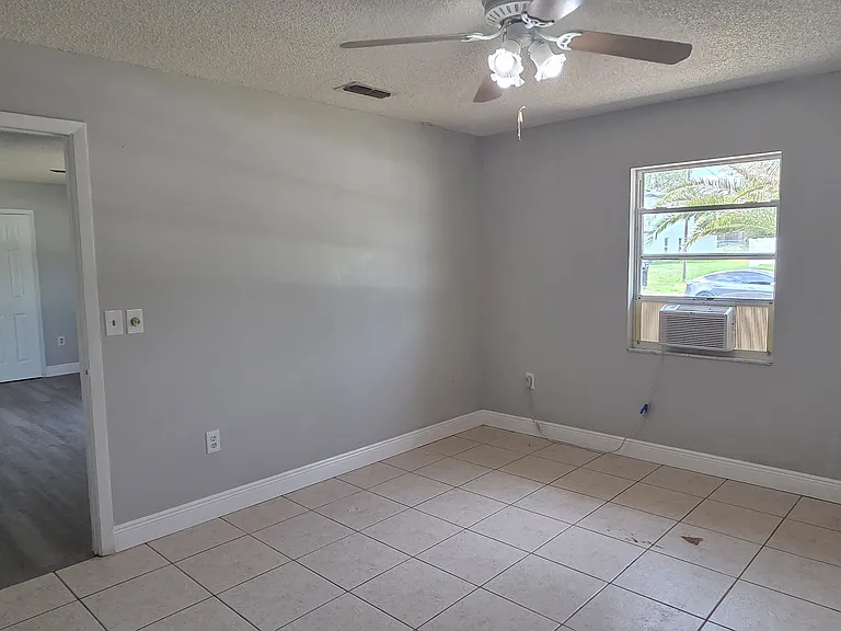 10412 Timbercrest Rd — Photo 4