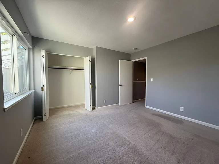 666 W Sunnyoaks Ave — Photo 11