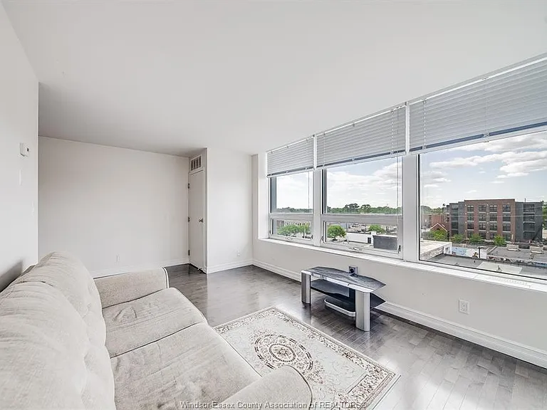 540 Ouellette Ave #5B — Photo 6