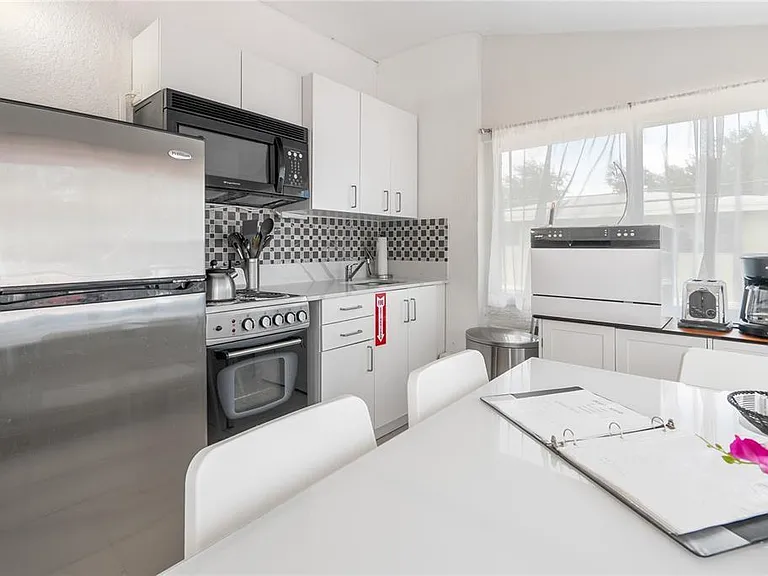 2625 NE 13th Ct #3 — Photo 9