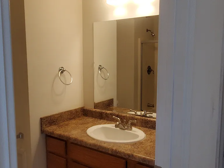 275 Arch St — Photo 20