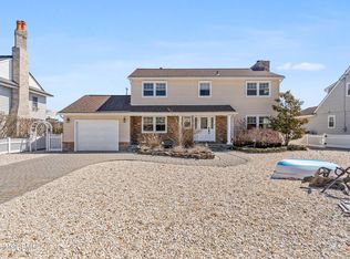 242 Curtis Point Dr, Mantoloking, NJ 08738