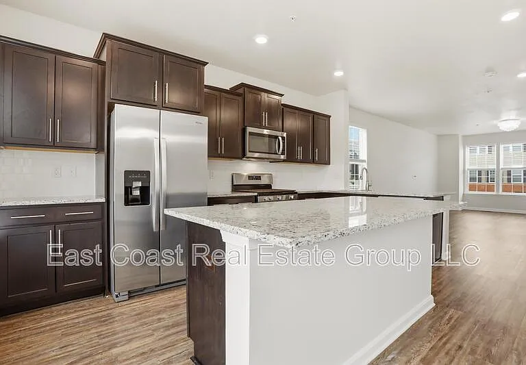 5123 Ironsides Dr — Photo 5