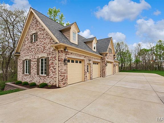 5th image of 242 Fick Farm Rd