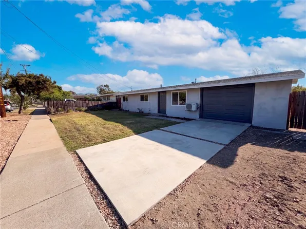 8869 Tangelo Ave, Fontana, CA 92335