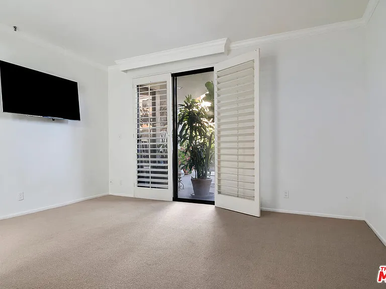 2131 Century Park Ln #118 — Photo 23