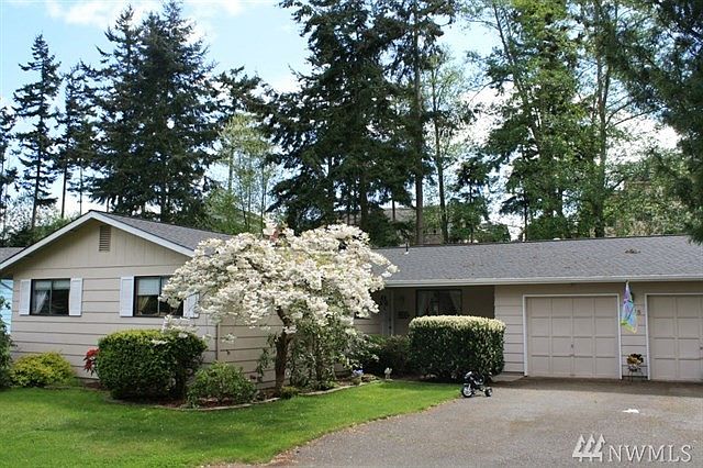 1st image of 2118 Crosswoods Cir
