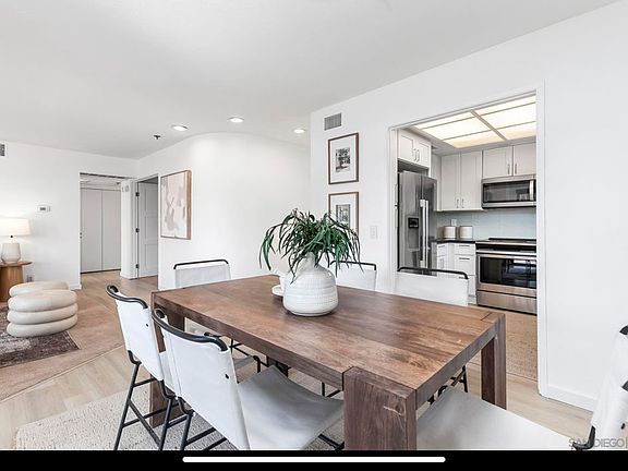 3rd image of 5790 Friars Rd