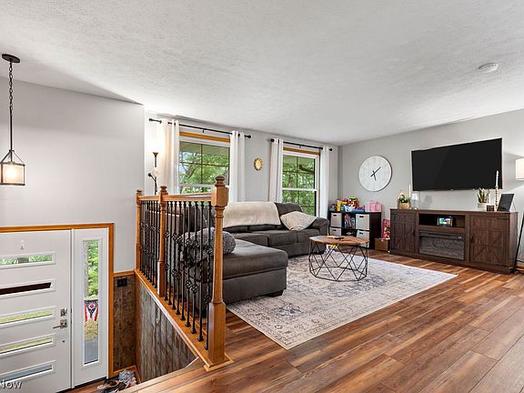 5th image of 3090 Ashwood Dr SE