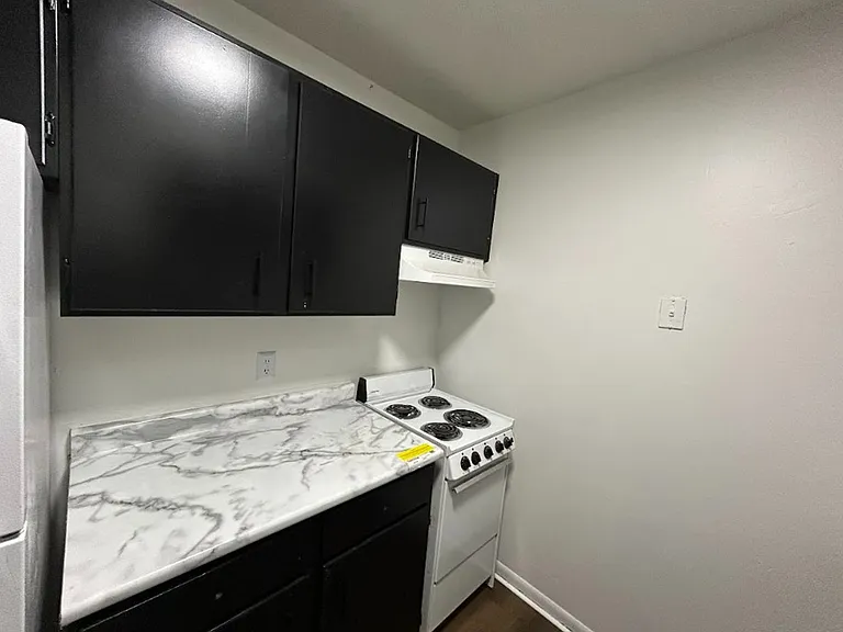Brickstone Apartments — Photo 25